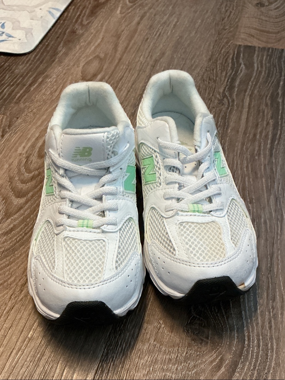 New Balance White Sneakers with Mint Green Accents - Kids